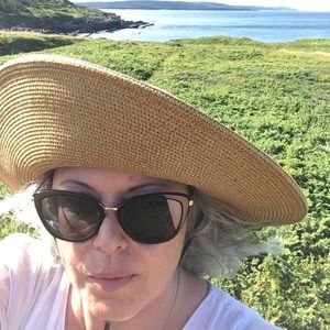 Meet your Posher, Vicky